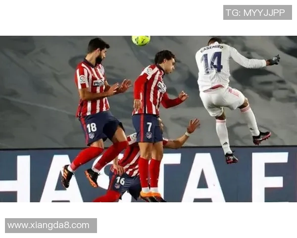 齐达内欧冠基因解码：从中场大师到战术领袖的转变与蜕变