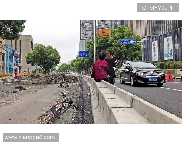 城市停车难引发居民怒怼政府 政策改革未见成效市民生活困扰加剧