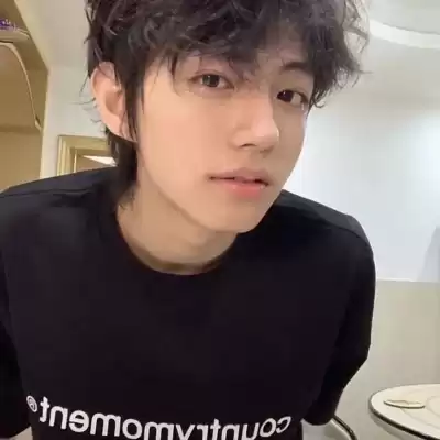 曾雅彤